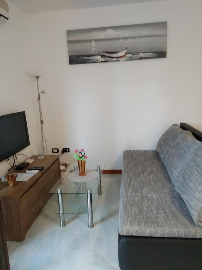 Studio Apartman Erika Ližnjan Buitenkant foto